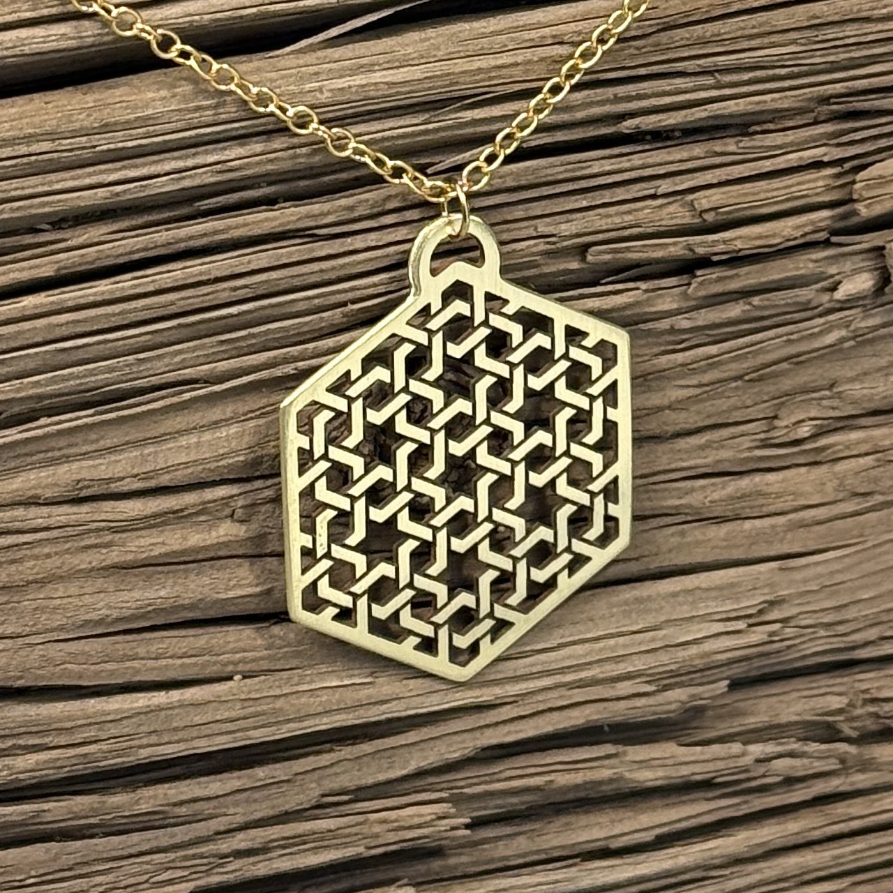 Star Lattice Woven Pendant